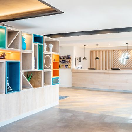 Holiday Inn Stevenage By Ihg Экстерьер фото