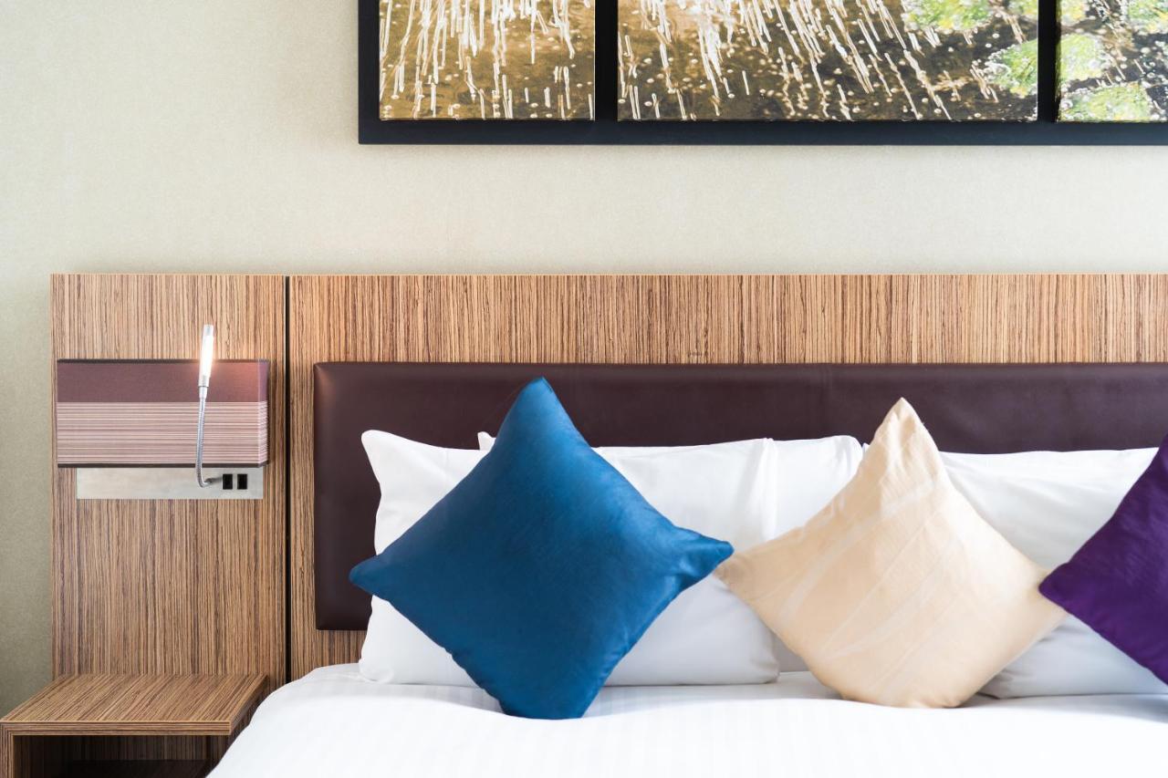 Holiday Inn Stevenage By Ihg Экстерьер фото