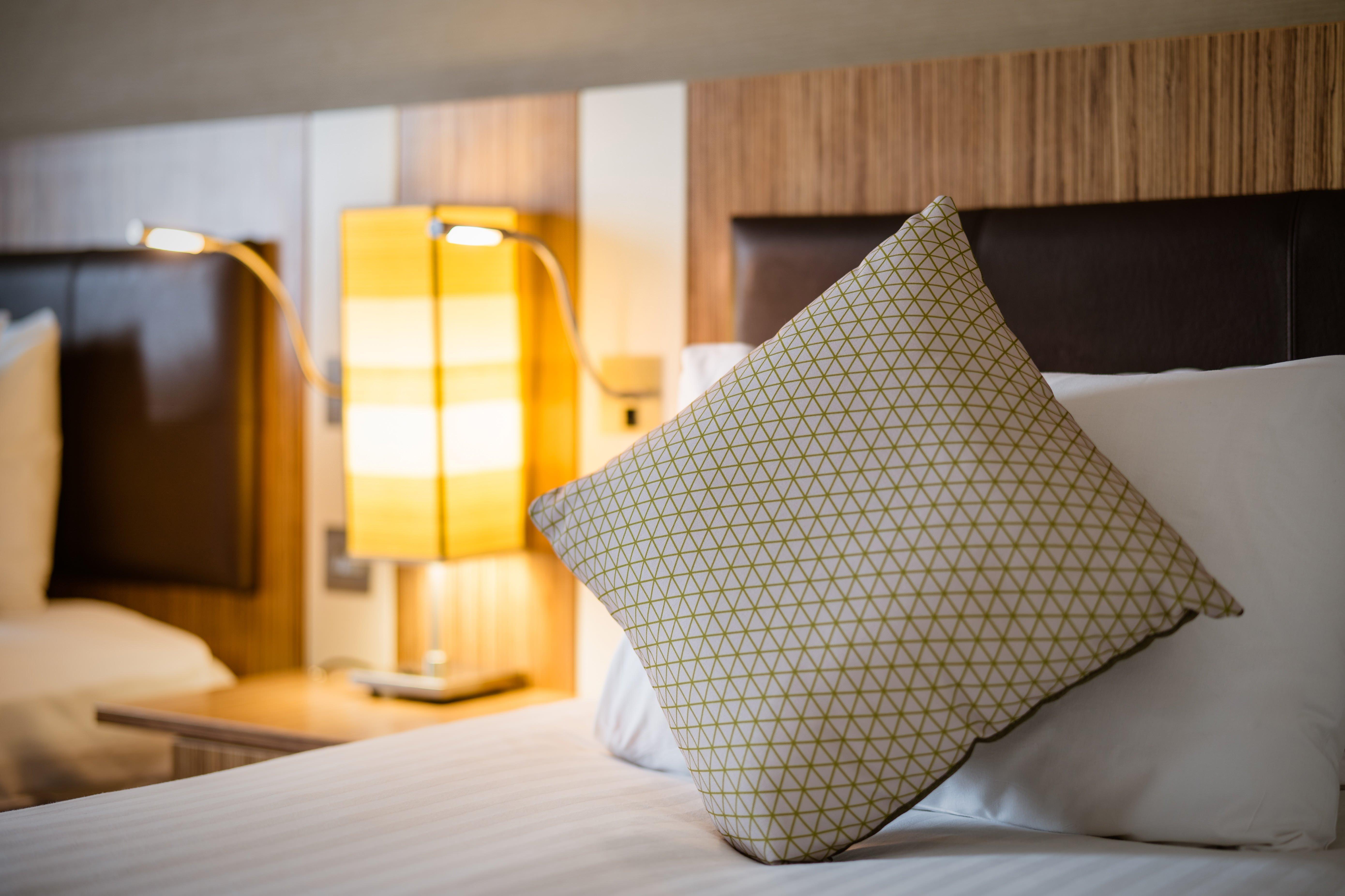 Holiday Inn Stevenage By Ihg Экстерьер фото