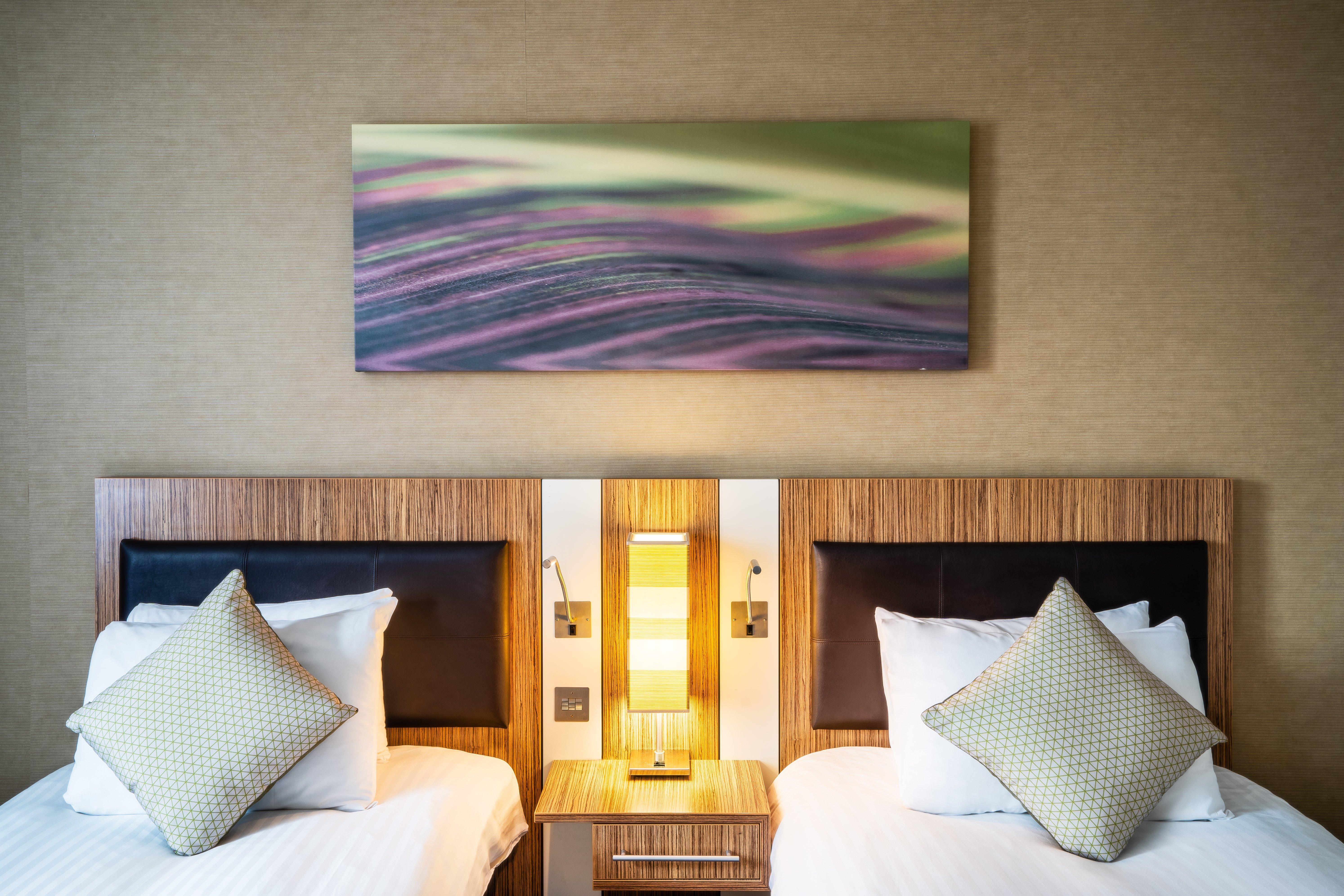Holiday Inn Stevenage By Ihg Экстерьер фото